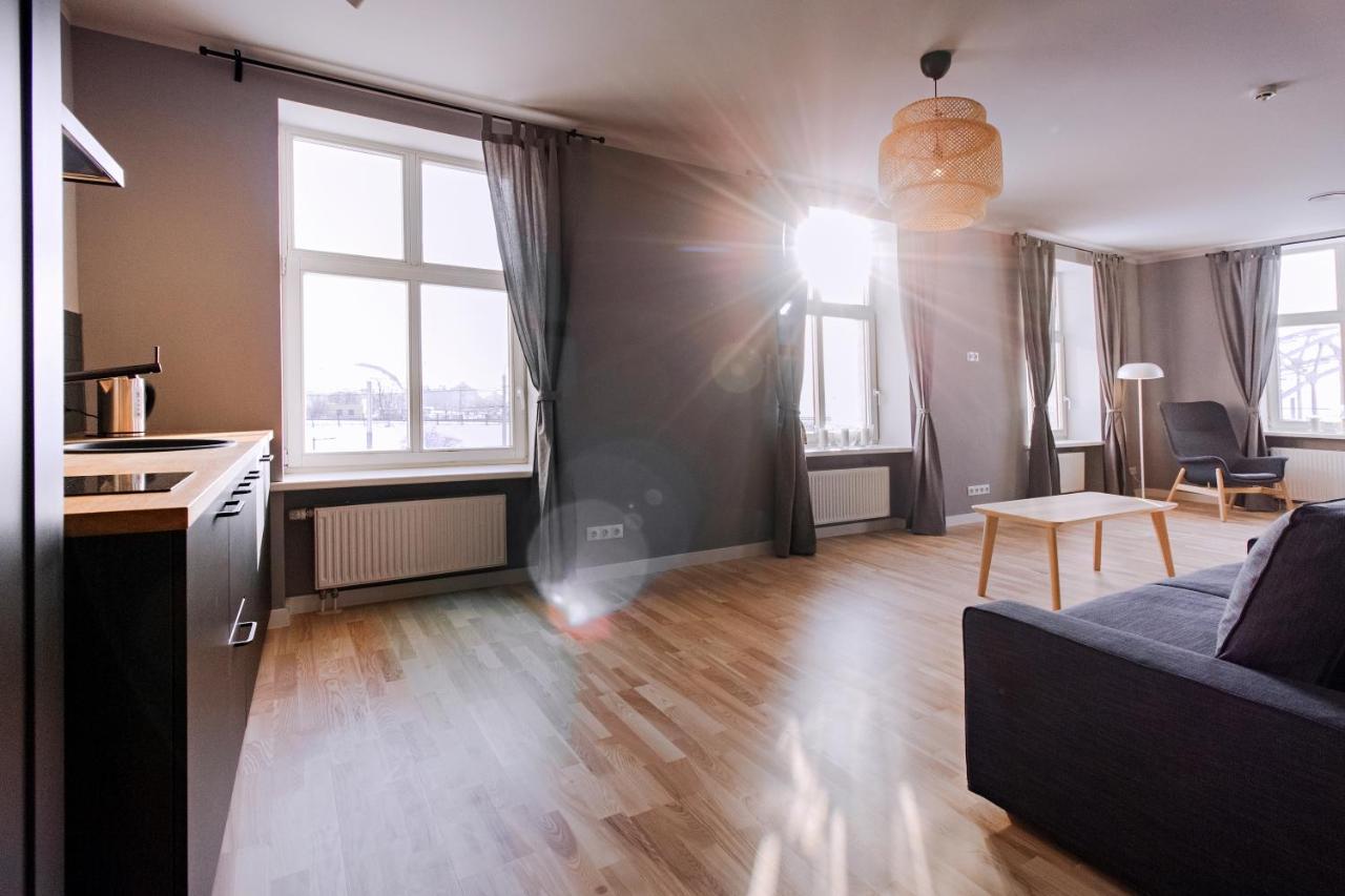 Modern Apartment In Old Riga With A River View Exterior foto